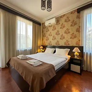 Hotel Four Brothers, Tbilisi